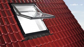Designo R7 Hoch Schwingfenster